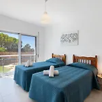 Sunrise House Vila *