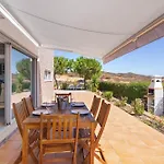 Vila Sunrise House