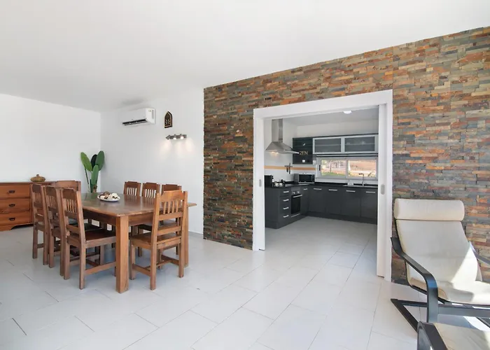 Villa Sunrise House *